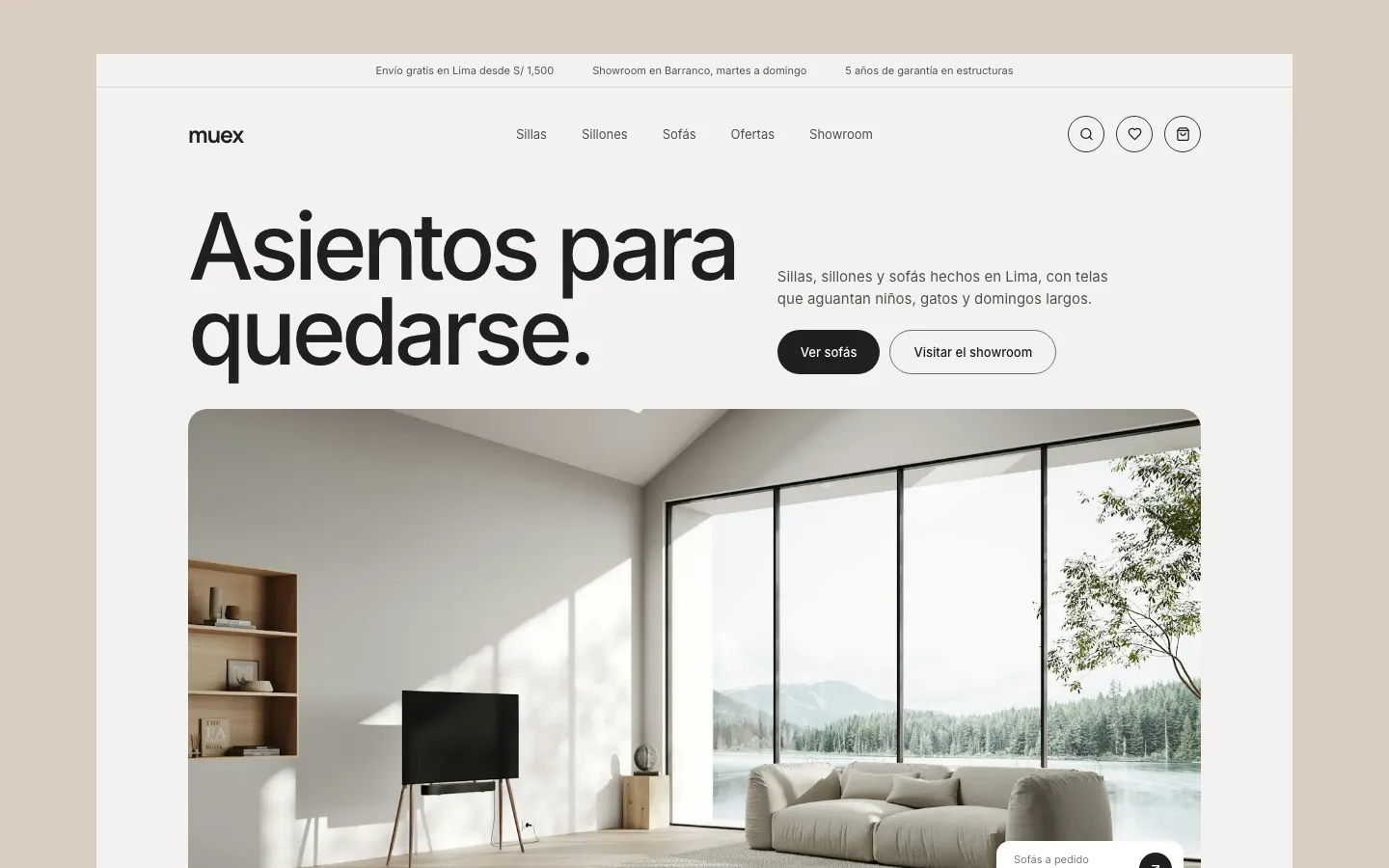 Portada de la tienda MUEX con un sofá en una sala luminosa